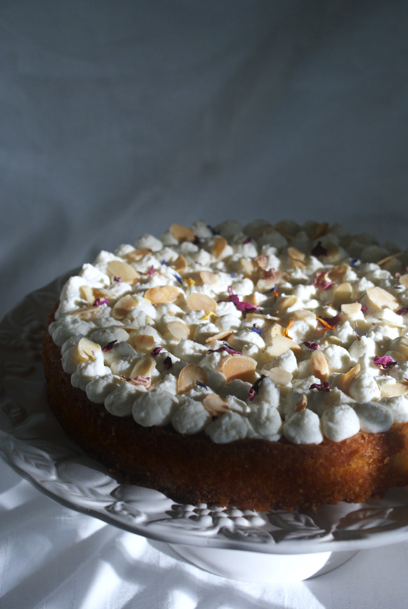 lemon mascarpone cake