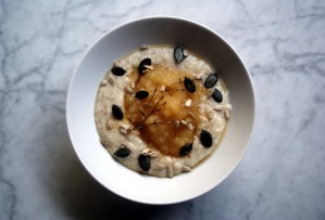 apple, maple and thyme porridge
