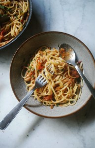 crab linguine with tomato